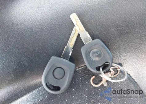 2003 Volkswagen New Beetle Gls из США, поврежденный, VIN 3VWCK21Y73M310538